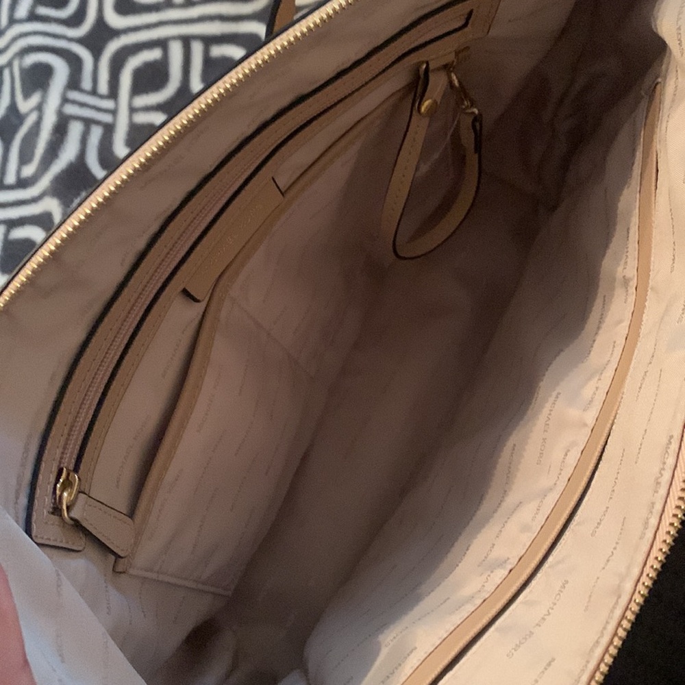 Michael Kors Zip Top Tote Bag - Picture 3 of 12